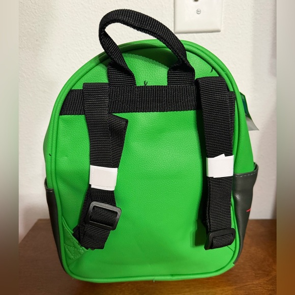 Minecraft Explosion TNT Women's Mini Backpack, Green 11’’ adjustable bag new - Picture 6 of 8